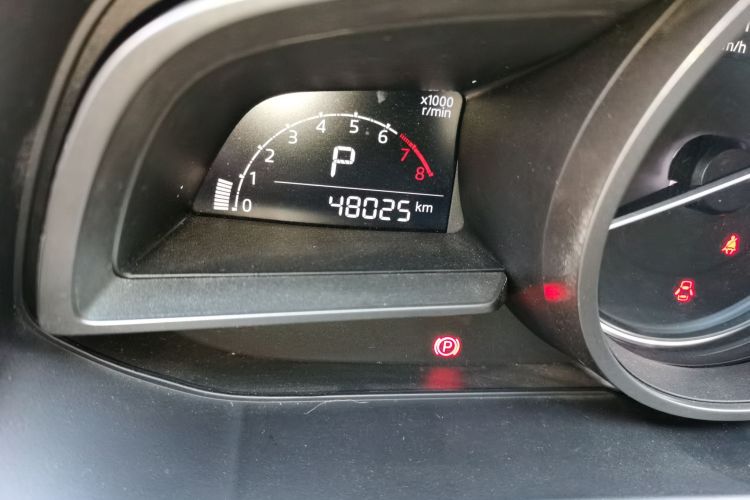 马自达3 昂克赛拉 2019款 云控版 三厢 1.5L 自动豪华型 国VI中控内饰15