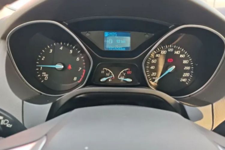 福特 福克斯 2012款 三厢 1.6L 自动舒适型中控内饰14