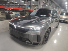 岚图汽车 岚图FREE 2025款 318 259km 四驱探索版