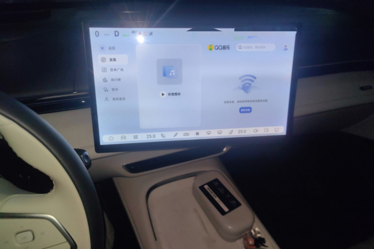 深蓝汽车 深蓝S07 2023款 200Max增程版中控内饰16