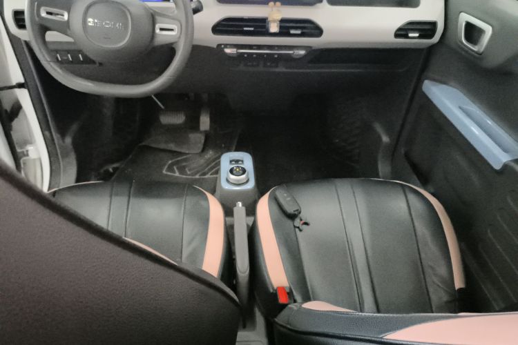 吉利银河 2023款 熊猫mini 200km 耐力熊局部细节18