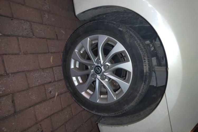 日产 轩逸 2016款 1.6XL 手动豪华版车身外观6007