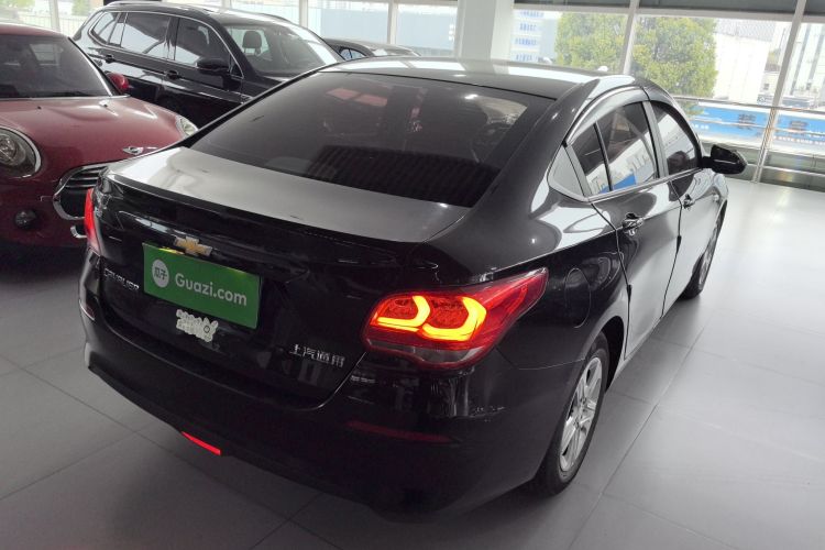 雪佛兰 科沃兹 2019款 320 自动欣享天窗版车身外观7