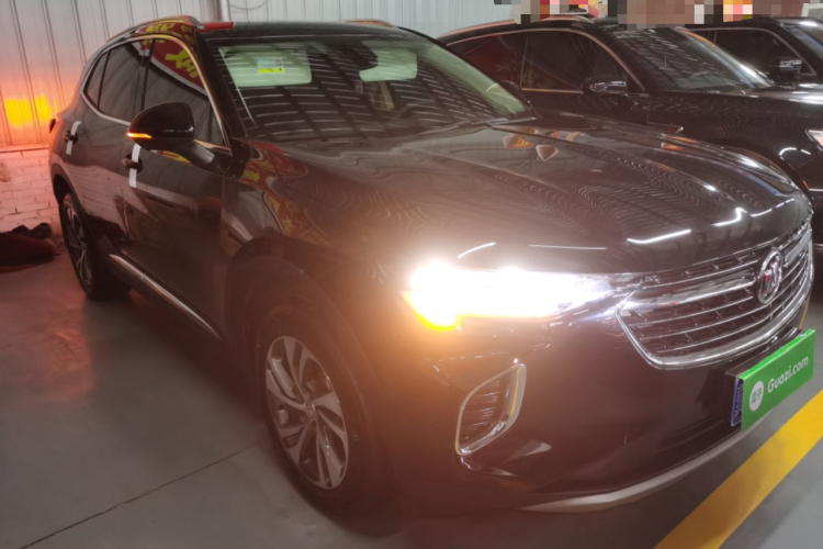 别克 2022款 改款 昂科威S 552T 两驱豪华型车身外观3