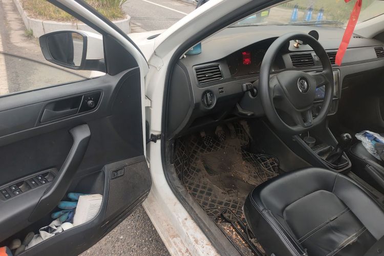 大众 桑塔纳 2021款 1.5L 手动风尚版中控内饰20