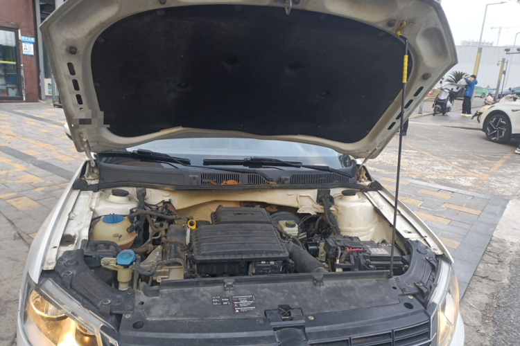 大众 朗逸 2013款 改款经典 1.6L 自动风尚版局部细节24