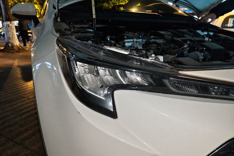 丰田 雷凌 2022款 双擎 1.8H E-CVT豪华版车身外观8