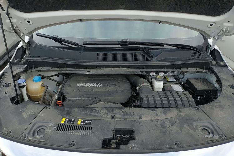 广汽传祺 传祺M8 2023款 领秀系列 390T 豪华版机舱底盘24