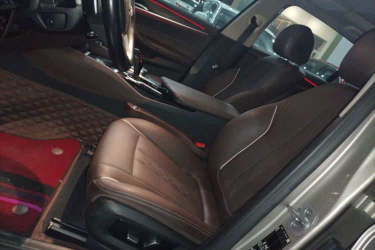 宝马5系 2021款 530Li 领先型 豪华套装局部细节19