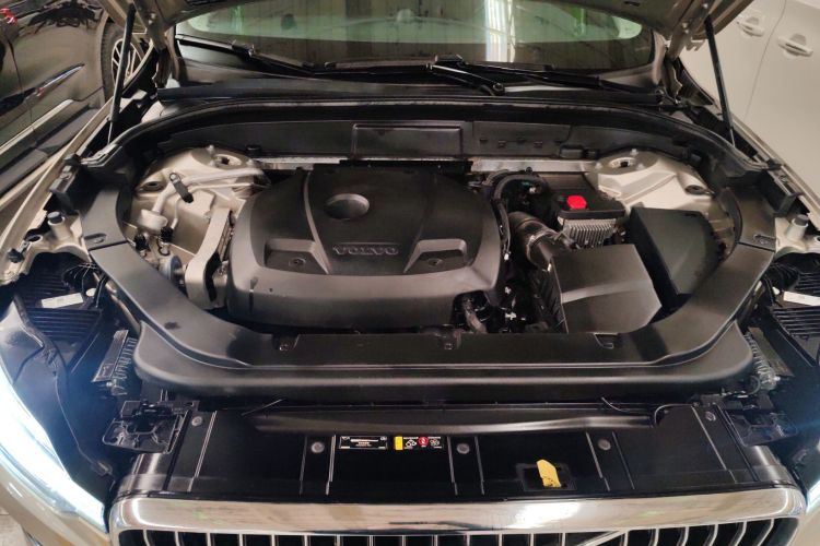 沃尔沃XC60 2020款 T5 四驱智远豪华版机舱底盘24