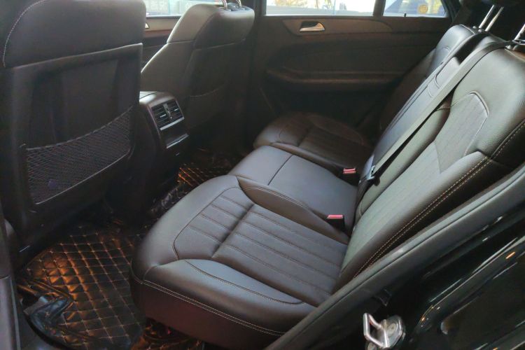 奔驰GLE 2018款 GLE 320 4MATIC 豪华型臻藏版中控内饰7004
