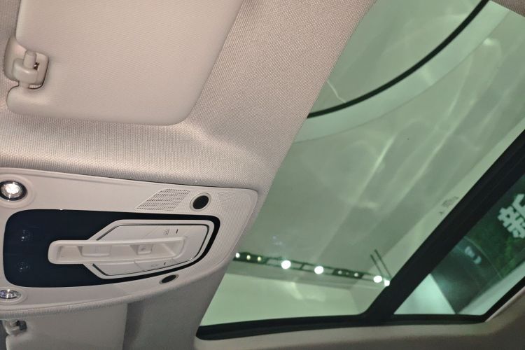 奥迪A4L 2019款 40 TFSI 进取型 国VI局部细节22