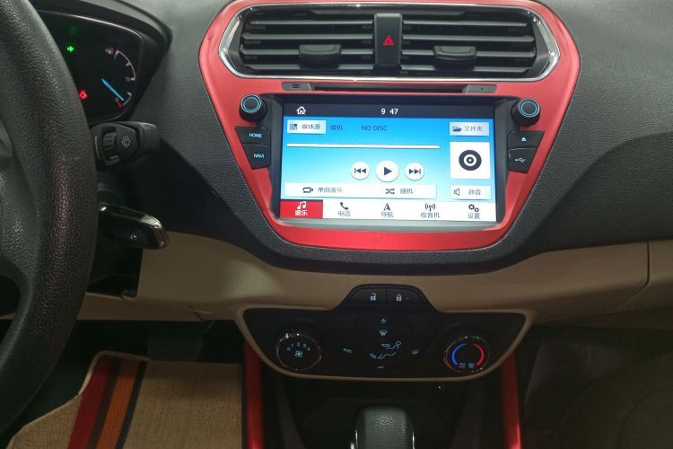 福特 福睿斯 2015款 1.5L 自动舒适型局部细节16