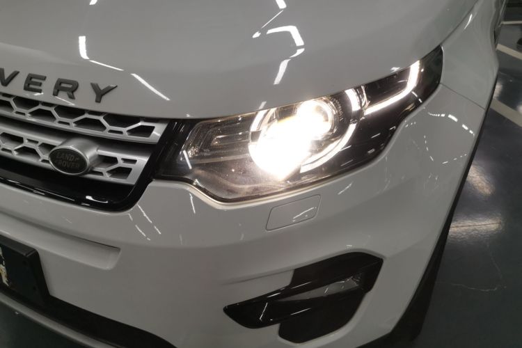 路虎 发现神行 2017款 2.0T HSE局部细节36