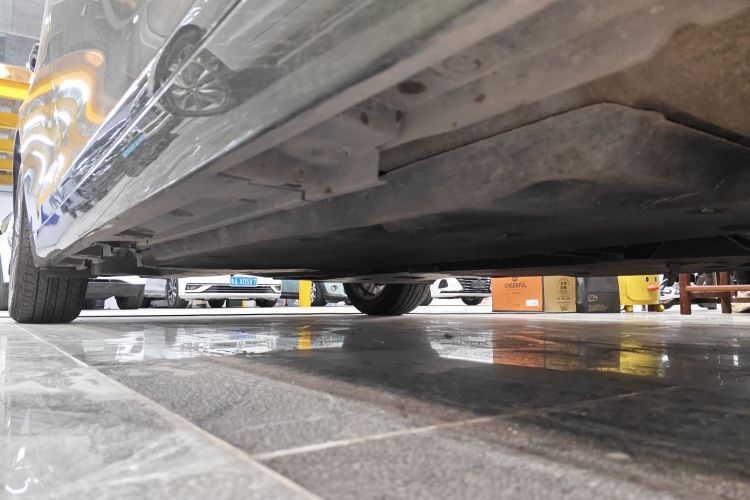 雷克萨斯ES 2024款 200 臻享版局部细节9001