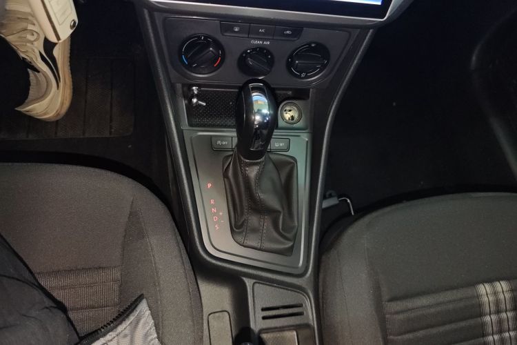 大众 2019款 朗逸启航 1.5L 自动风尚版 国VI中控内饰18