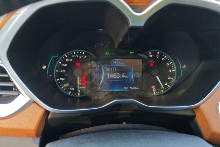 东南DX7 2015款 1.5T 手动豪华型中控内饰14