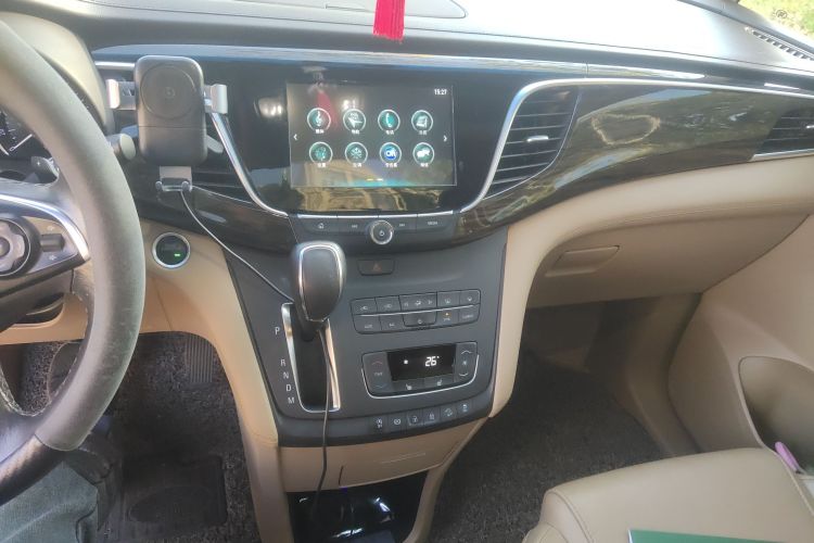 别克GL8 2017款 ES 28T 尊享型 国V中控内饰16