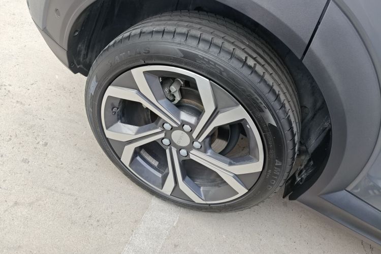 领克06 2023款 Remix 1.5T 劲Halo车身外观6008