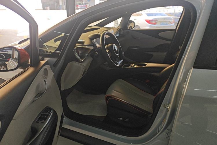 比亚迪 海豚 2021款 405km 时尚版中控内饰19