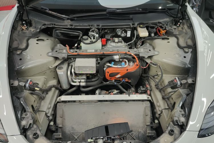 特斯拉 Model 3 2022款 后轮驱动版机舱底盘24