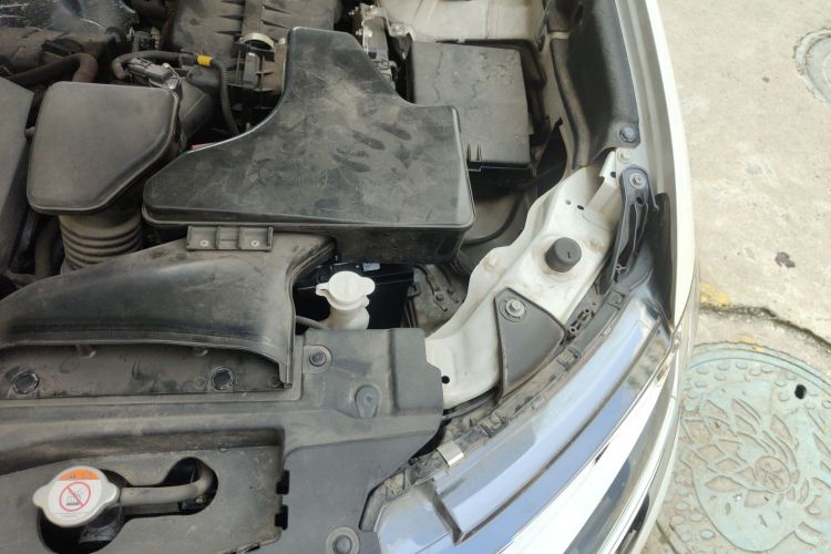 三菱 欧蓝德(进口) 2016款 2.4L 四驱精英版 5座局部细节9003