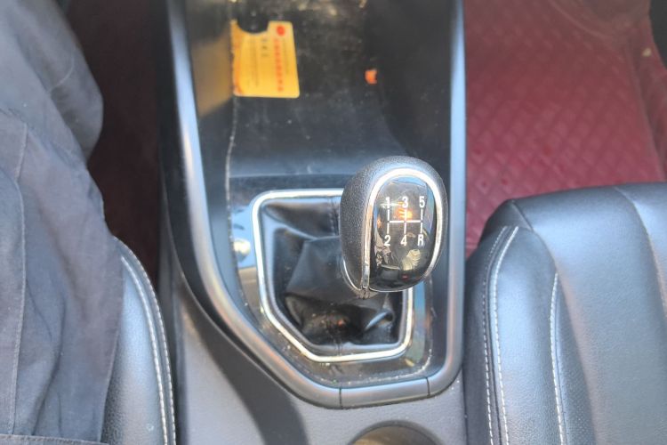 东风风光 风光580 2021款 改款 ☆星版 1.8L 手动精英型中控内饰18