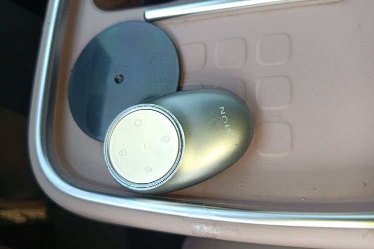 埃安 AION UT 2025款 420智享版中控内饰7001