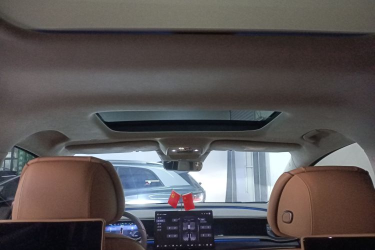 腾势D9 2022款 EV 600 四驱旗舰型中控内饰22