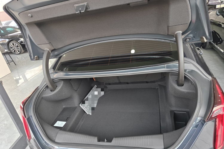 凯迪拉克CT4 2021款 28T 豪华型机舱底盘23