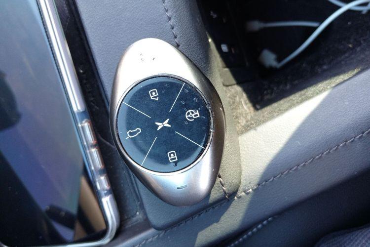 小鹏G3 2020款 520i 智享版中控内饰11