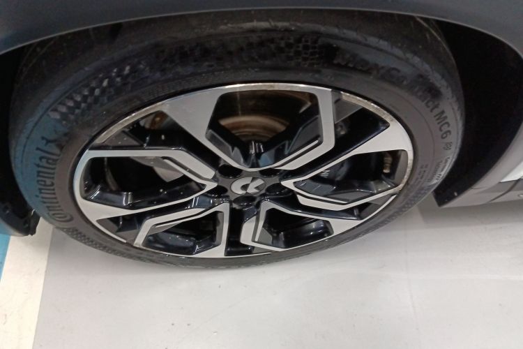 蔚来ES8 2018款 355KM 基准版 七座版车身外观6007