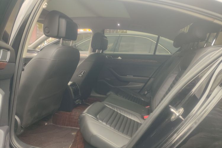 大众 迈腾 2019款 330TSI DSG 领先型 国VI中控内饰21