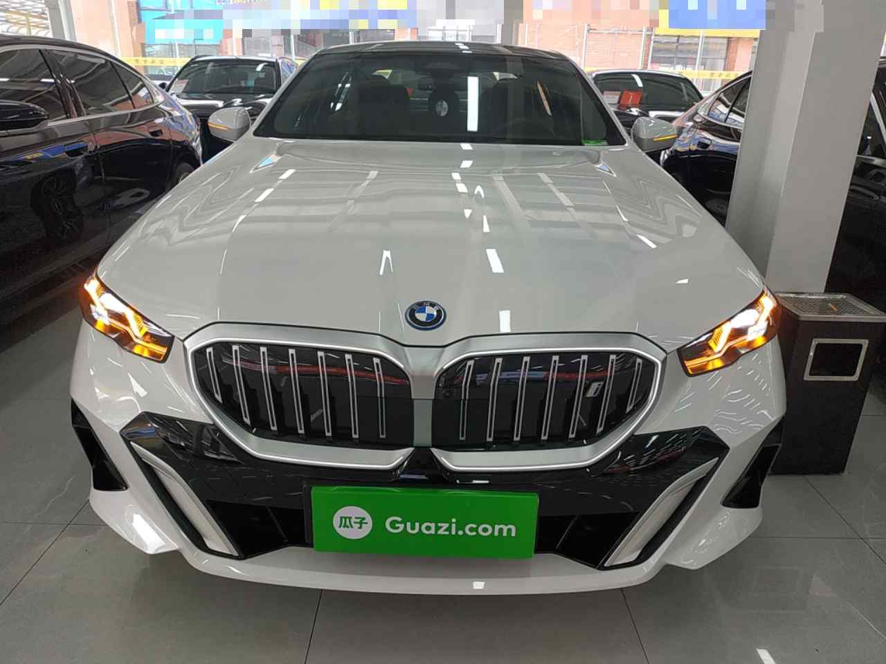 宝马i5 2025款 eDrive 40L M运动套装(1)