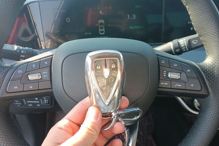 长安 逸动 2021款 PLUS 蓝鲸NE 1.4T GDI DCT旗舰型中控内饰11