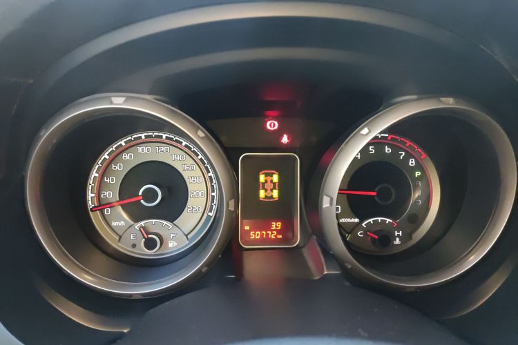 三菱 帕杰罗(进口) 2016款 3.0L 自动尊贵版 国V局部细节14