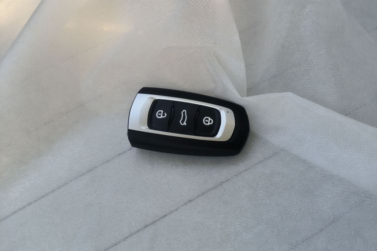 睿蓝汽车 睿蓝蓝气球 2025款 活力版中控内饰11