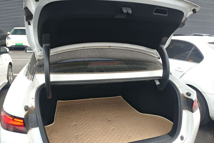 小鹏P5 2023款 智行版局部细节23