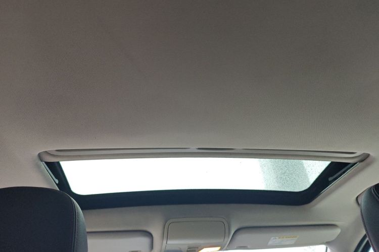 一汽 森雅R7 2016款 1.6L 手动尊贵型中控内饰22