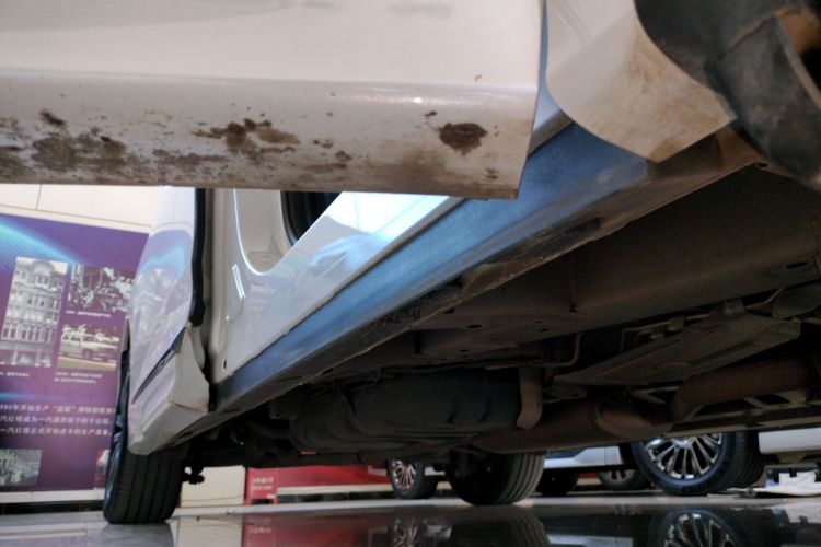 广汽传祺 传祺M8 2021款 领秀系列 390T 尊贵版局部细节9001