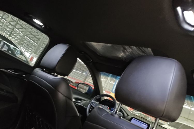 凯迪拉克CT4 2020款 28T 时尚型中控内饰22