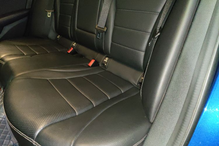 奔驰C级 2018款 C 200 L 运动版中控内饰21