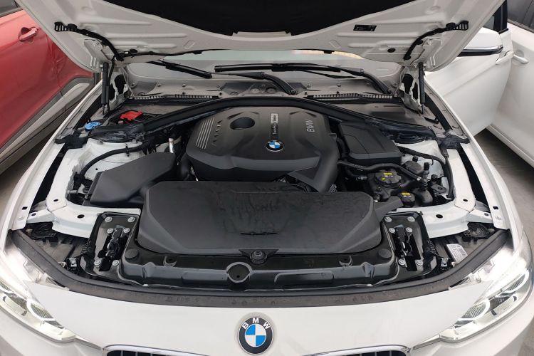 宝马3系 2018款 320Li 领先型M运动套装机舱底盘24