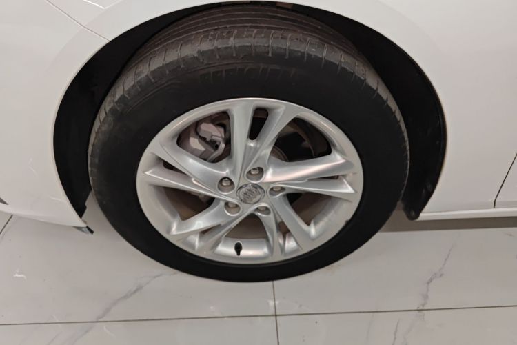 别克 君威 2020款 552T 精英型车身外观6002