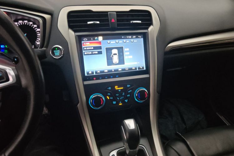 福特 蒙迪欧 2013款 2.0L GTDi200时尚型中控内饰16