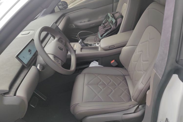 蔚来ET7 2024款 75kWh 行政签名版中控内饰19