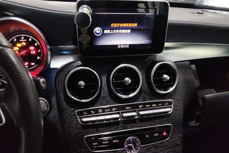 奔驰C级 2016款 C 200 L 运动型中控内饰16