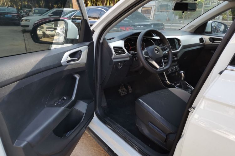 大众 探影 2021款 200TSI DSG 悦智联版中控内饰20