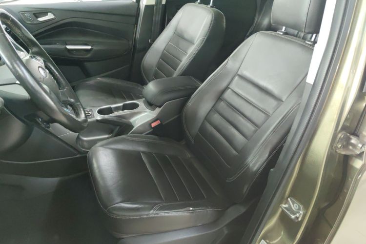 福特 翼虎 2015款 2.0L GTDi 四驱尊贵型局部细节19