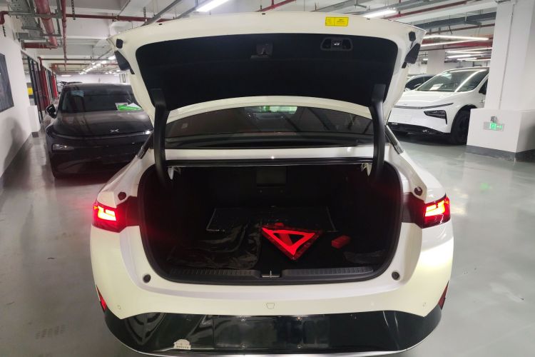 小鹏P5 2022款 550E局部细节23